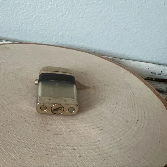 VINTAGE Scripto VU Lighter Mustang Equestrian Stallion Horse MCM Brass / Black - Picture 4 of 6